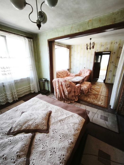 Продавам къща в гр. Перник кв. Клепало