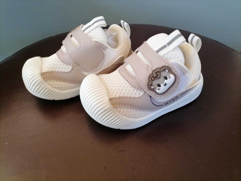 Papucei usori marimea 22