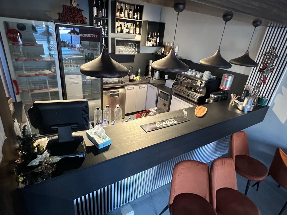 De vanzare mobilier cafenea/bar Horeca premium ca nou !!!