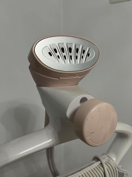 Aparat de calcat vertical cu aburi Philips Steamer