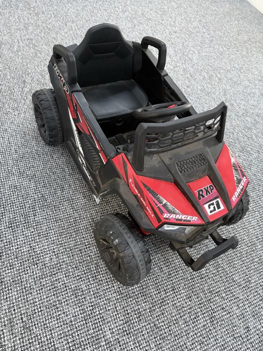 Masinuta electrica cu telecomanda