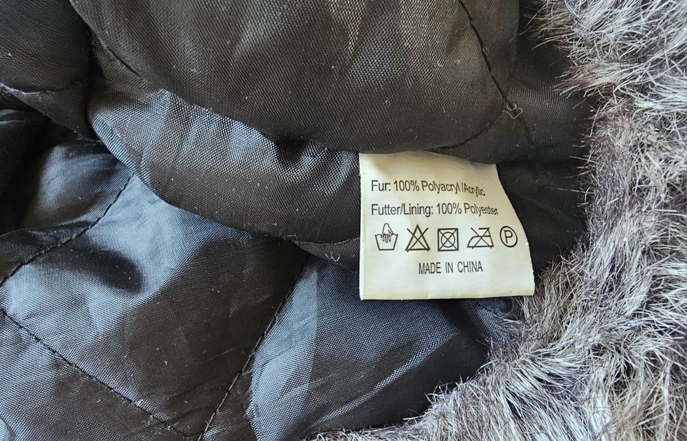 Căciulă de blană artificială