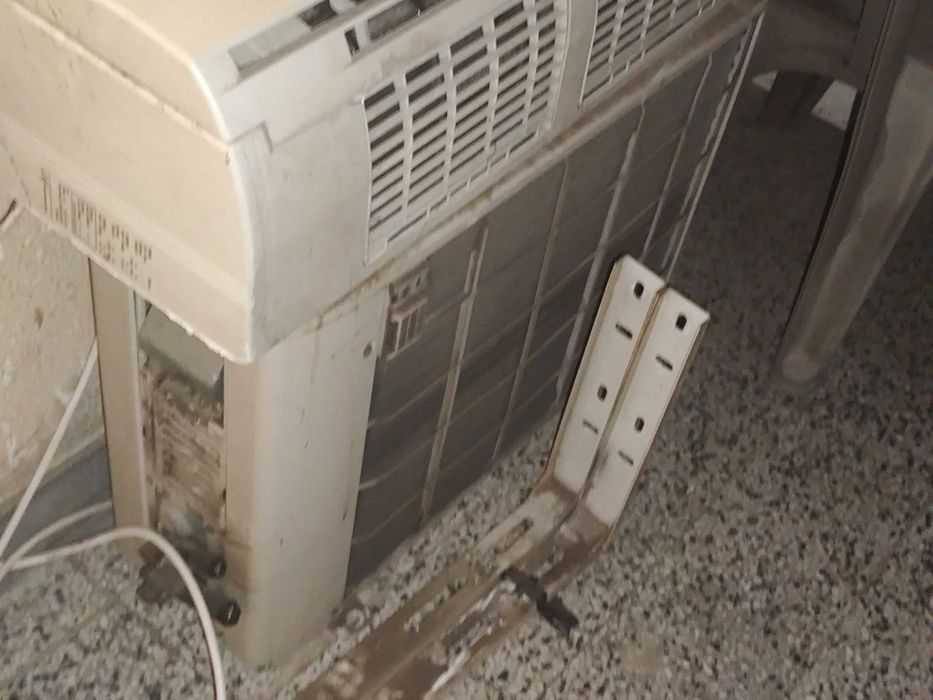 Климатик FUJI RO-8LA работи, за почистване