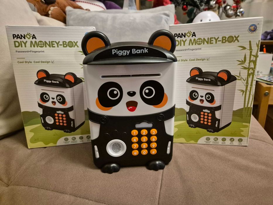 Детска касичка с парола и пръстов отпечатък