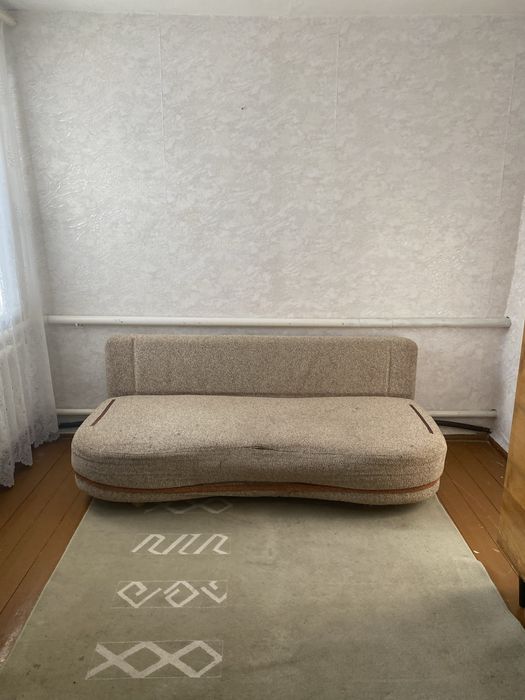 Продам квартиру в трехквартирном доме