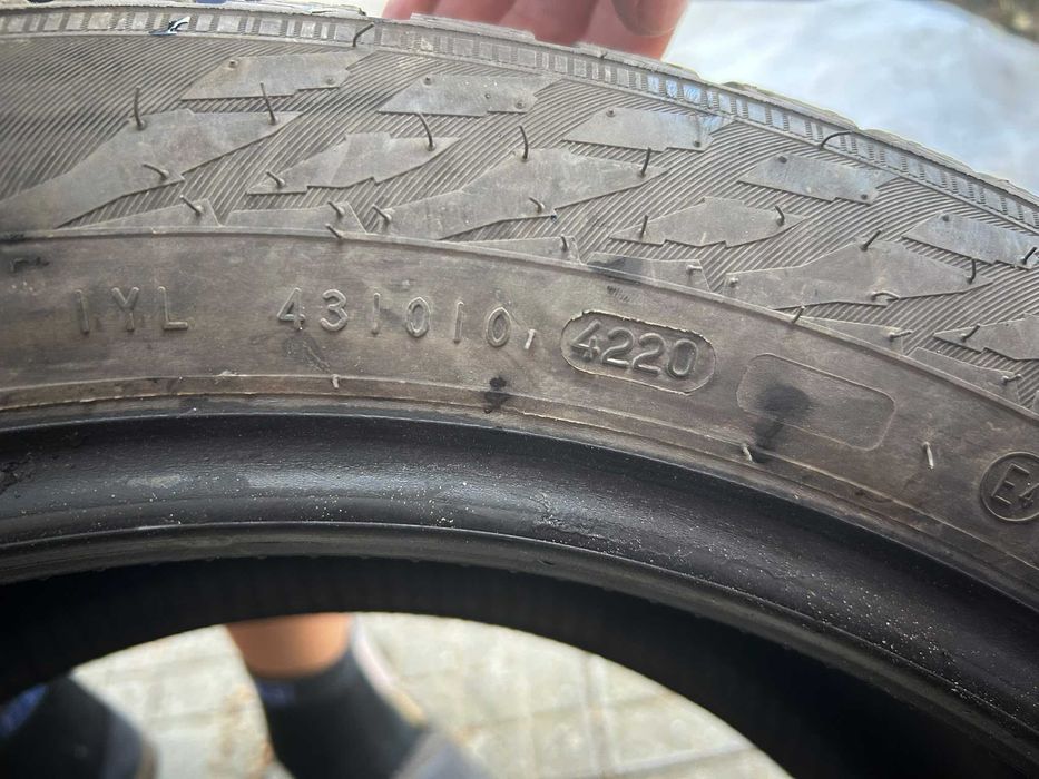 Cauciucuri iarna Nokian 225 / 50 / 18