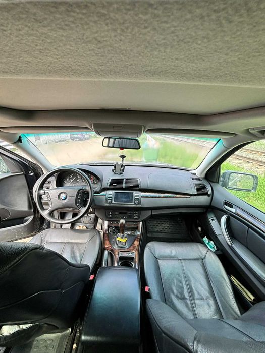 Bmw X5 mașina adus din Germania