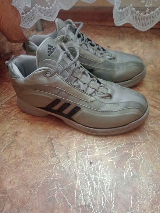 Кроссовки Адидас
