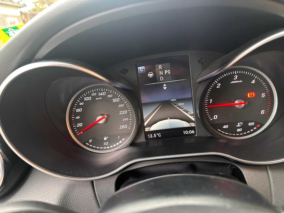Mercedes C200d break 12/2016. DISTRONIC+, FARURI LED