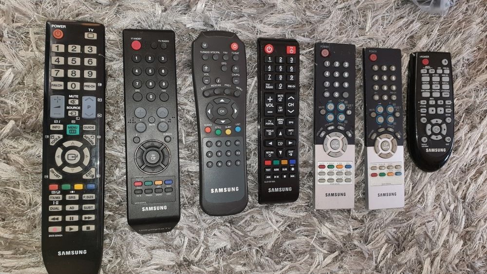 SAMSUNG ТВ Оригинални дистанционни съвместими с вс.модели ТВ -30лв/бр