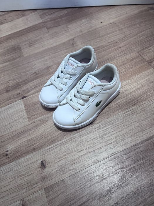 Обувки за момиче Lacoste