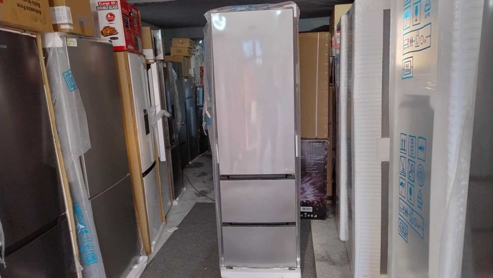 Комбиниран Хладилник с фризер Beko-Беко 203.5 см 351 л HarvestFresh™