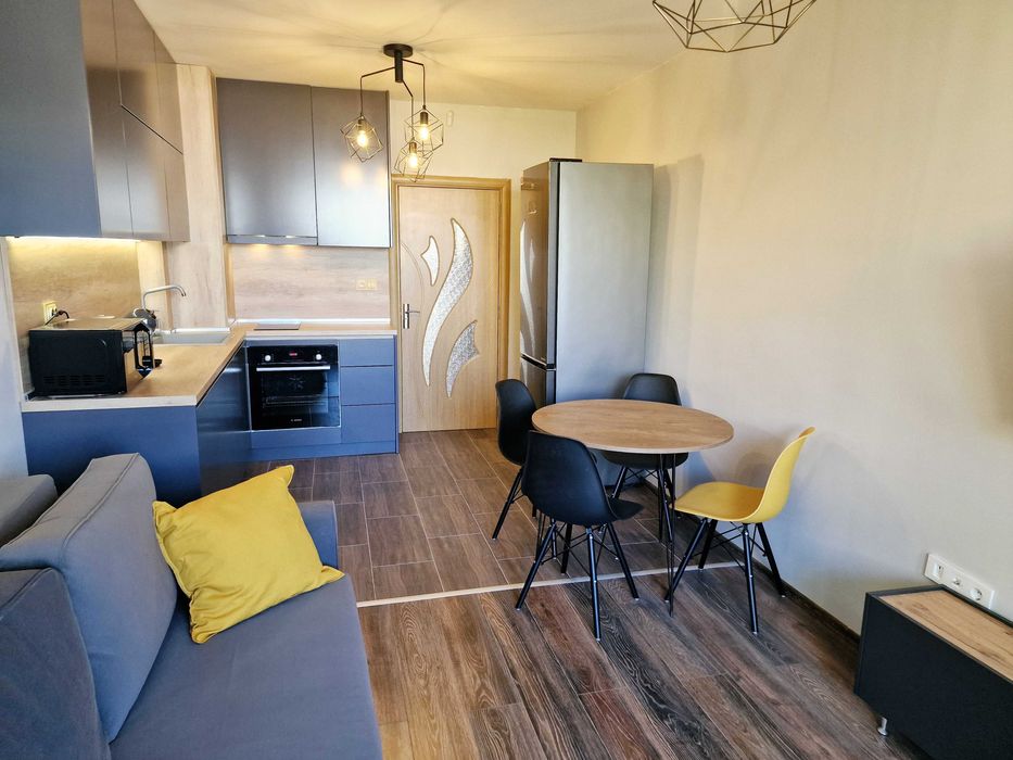 Дава се под наем Двустаен апартамент в Варна, Автогара - 62 кв.м за 510 € - Снимка #3