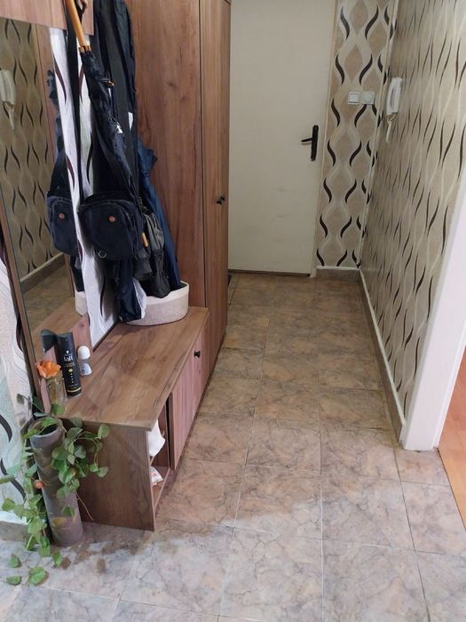 Продава се Четиристаен апартамент в Плевен, Сторгозия - 80 кв.м за 1250 €/кв.м - Снимка #1