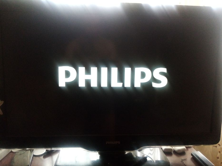 Продам телевизор 110см диогональ.