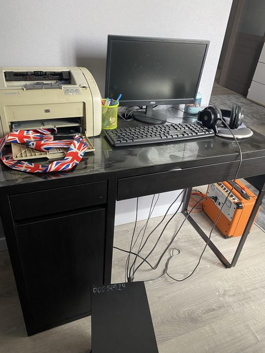 Стол письменный IKEA Микке