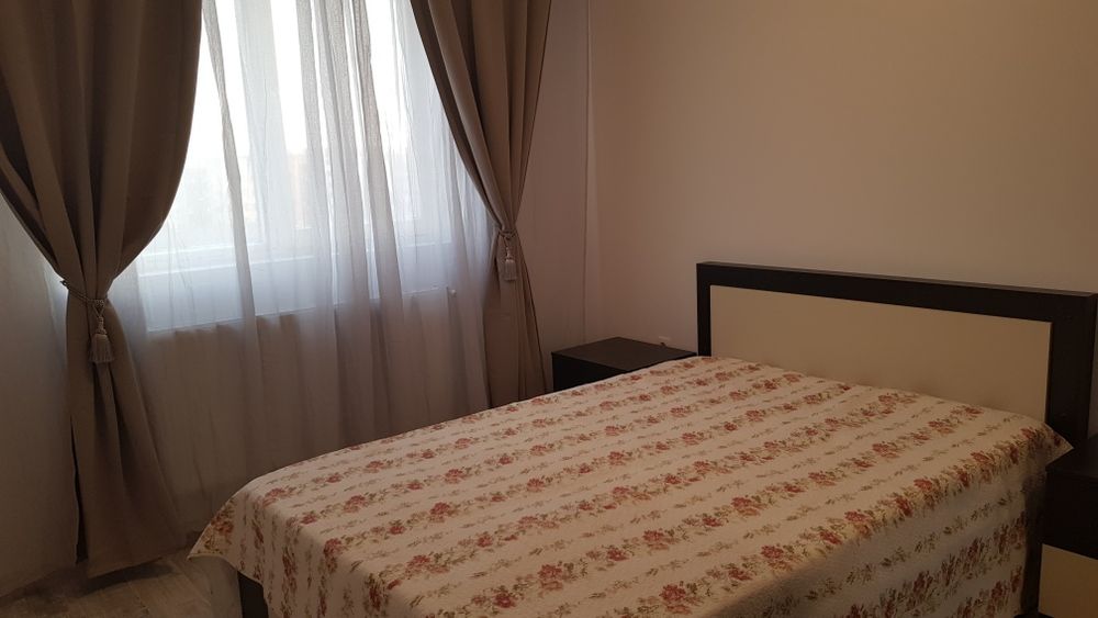 Închiriez 2 camere tip studio