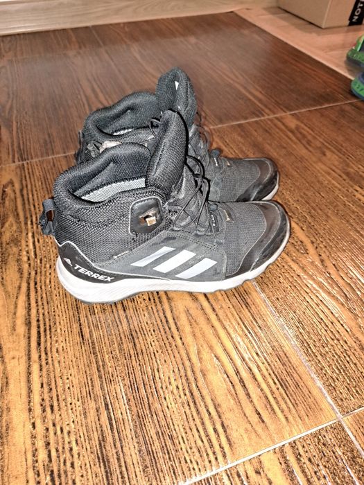 Vand ghete Adidas Terrex mar.34