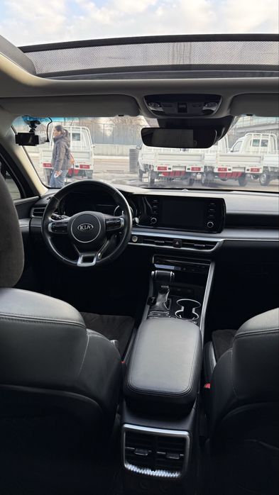 Kia K5 Prestige sotiladi