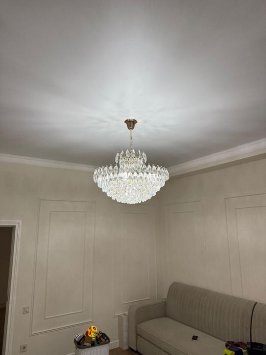 Люстра хрустальный