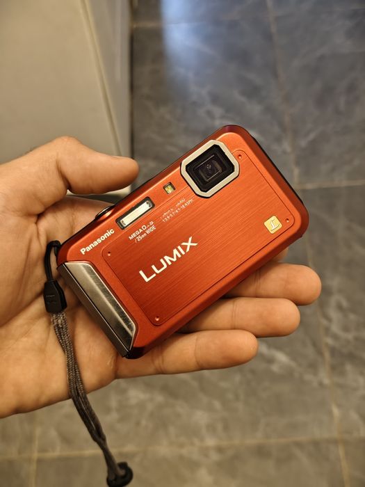 Panasonic Lumix DMC-TS20 мыльница