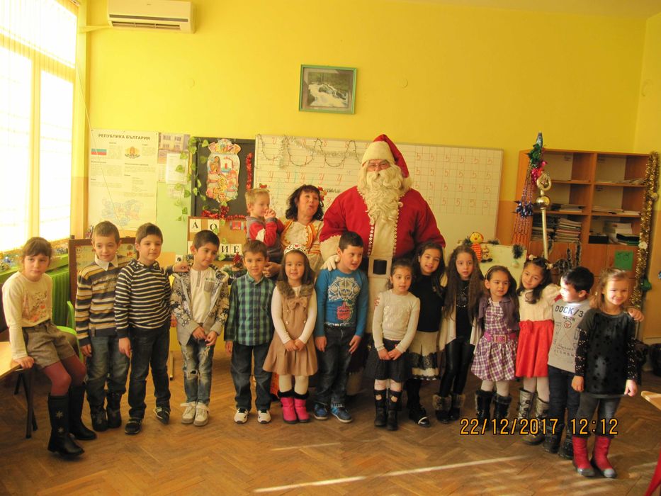 Дядо Коледа покани у дома София