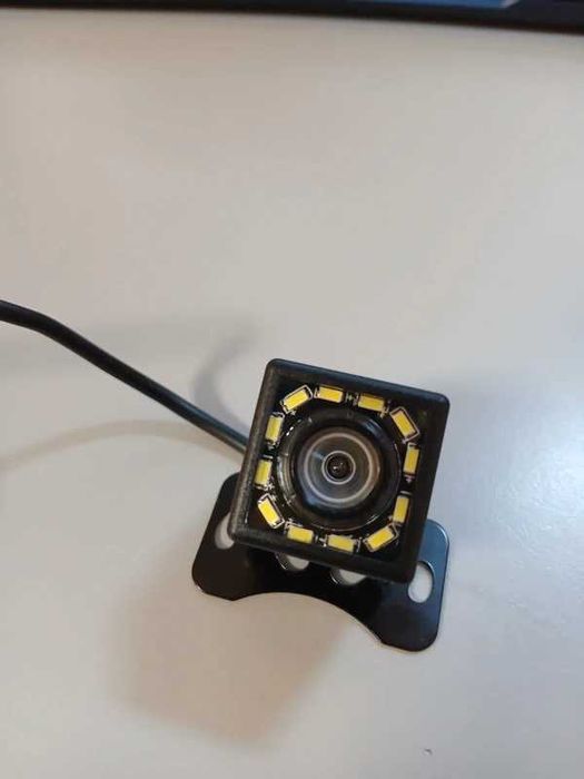 Camera video mansarier / camera de mers cu spatele