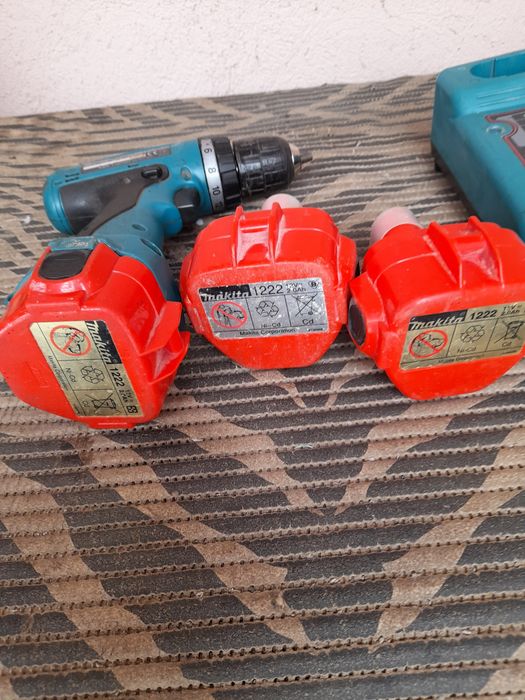 Masina de insurubat MAKITA 6270D