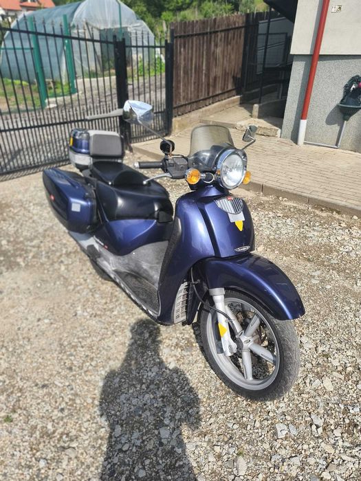 Scuter Aprilia Scarabeo 125 cmc