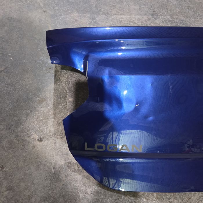 Capotă spare dacia logan III lovită .