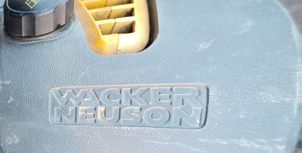 Picamăr Wacker Neuson BH55 pe benzină, cu daltă