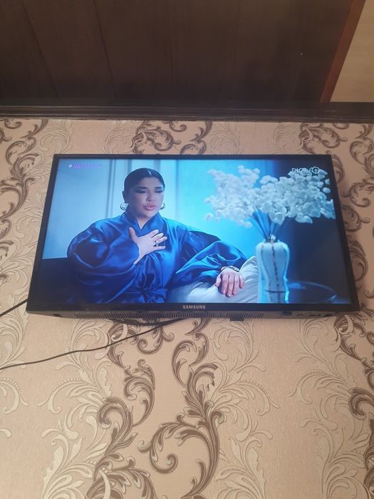 Televizor Led sotiladi smart emas 1 million kami bor holati yangidek