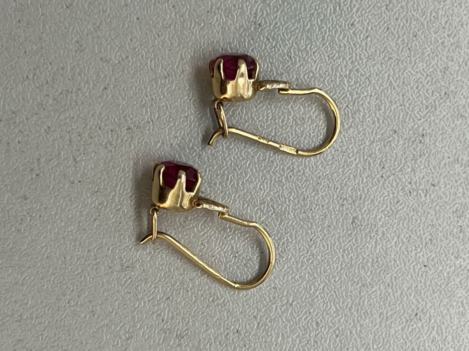 Золотые серьги 583