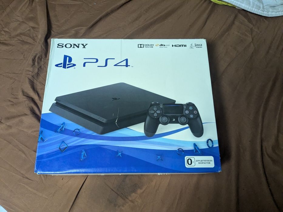Продам плейстешен 4