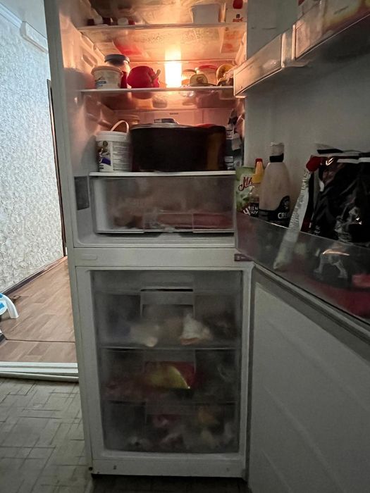 Продам холодильник