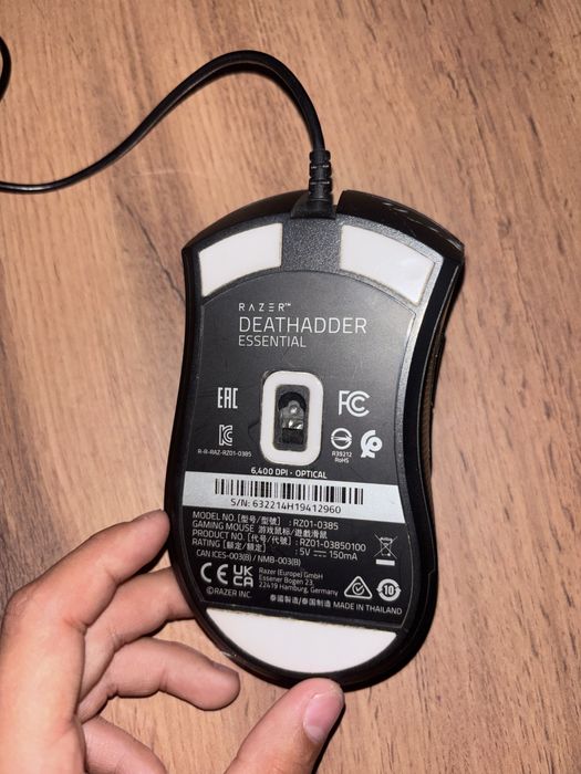 Продам мышку Razer deathadder essential