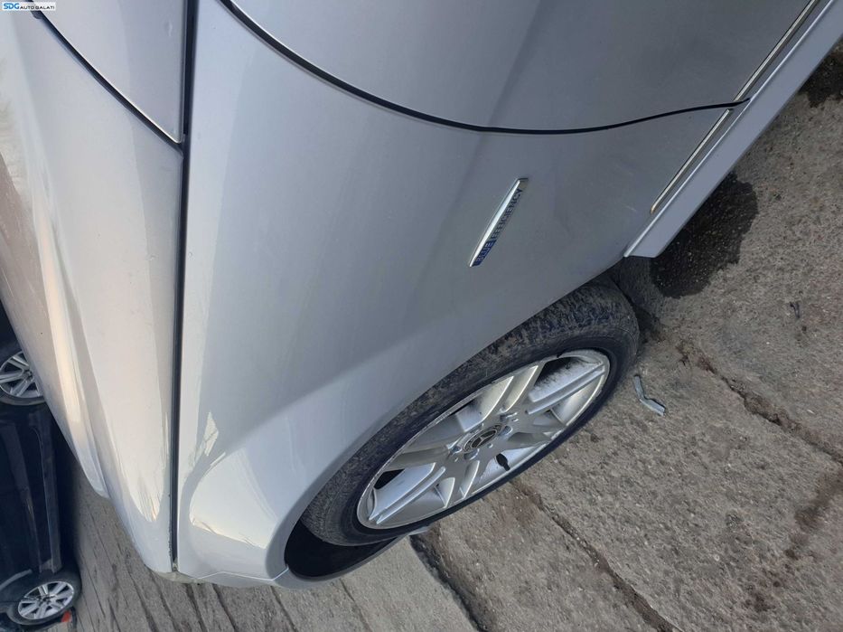 Aripa Stanga Fata Mercedes Clasa C Class W204 NFL Non Facelift 2007 - 2011 Culoare C775 775 [K1538]