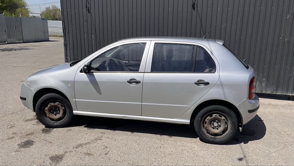 Продам Skida Fabia 2002 год, объм 1,4, мкпп