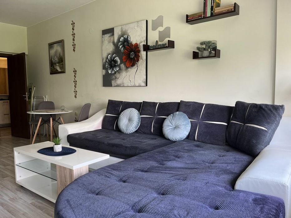 Почистване и пране на дивани и тапицерии на коли