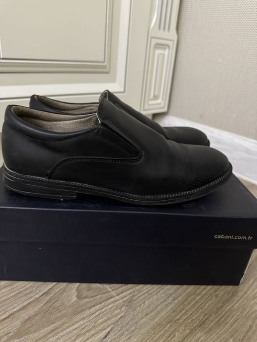 Туфли мальчиковые, в очень хорошем состоянии