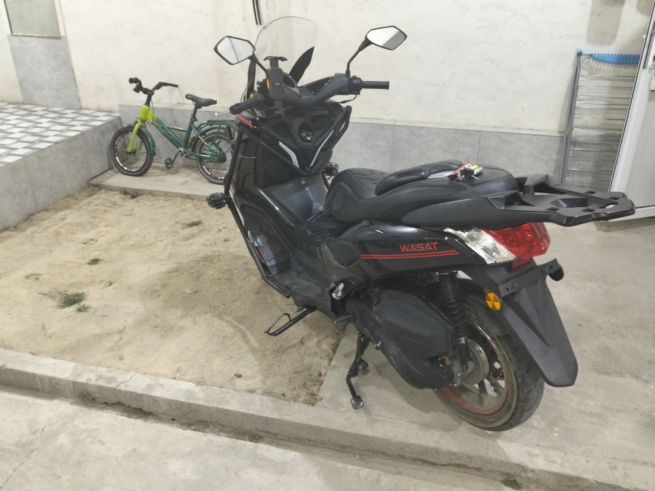 Moto skuter 175 kub
