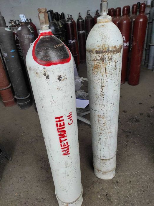 Ацетилен марка Б чистоты (99,1%), в 40 литровом баллоне 5 кг.