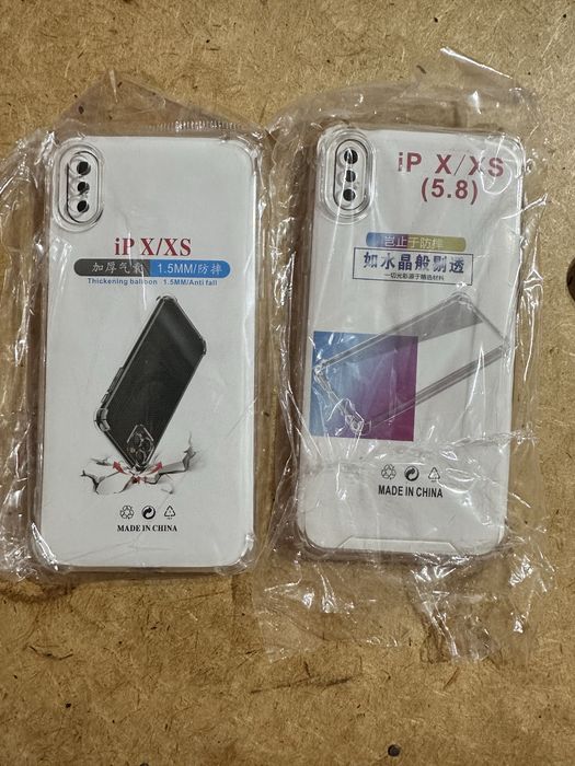 Продается чехлы для  Айфон XS