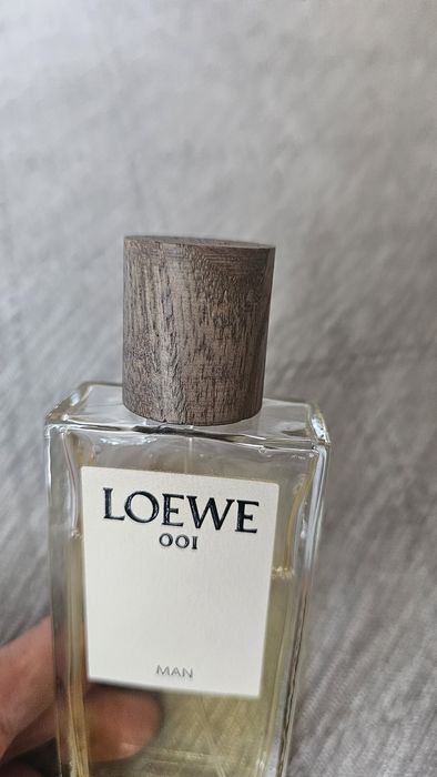 Продам парфюм Loewe 001