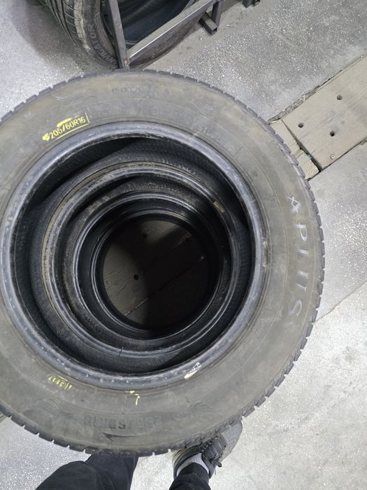 4x 205/60/16 M+S APLUS Stare excelentă