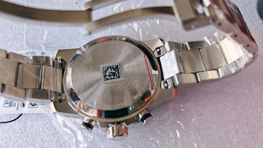 TISSOT SUPERSPORT CHRONO чисто нов оригинален с кутия мъжки часовник