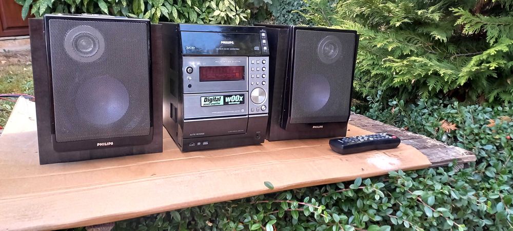 CD плейър и касетофон Филипс с много  екстри