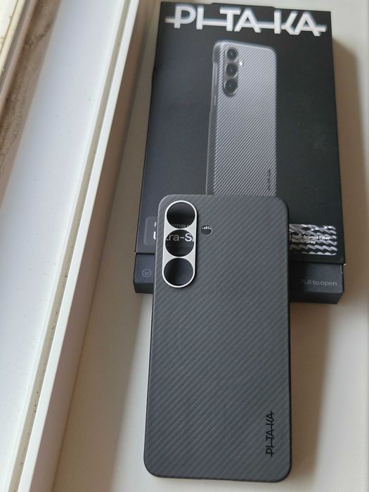 Husa Samsung S25 Pitaka , fibra carbon