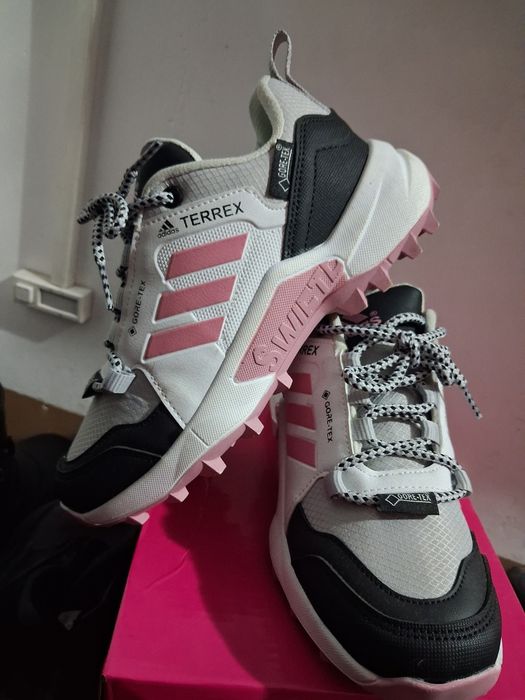 Дамски маратонки адидас