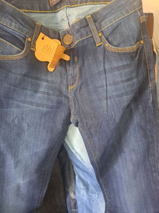 .китайски и турски дънки,и други дрехи, голямо количества на изгодно